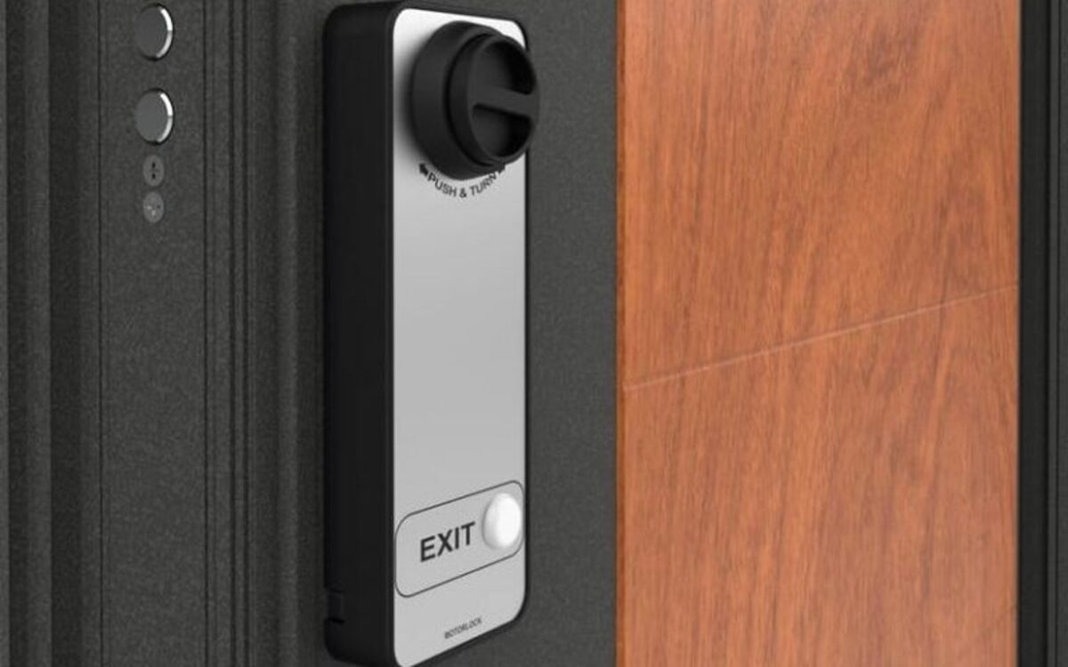 Motorlock 3 смарт-крутилка замка для российских дверей - Sprut.AI